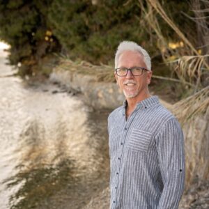 01 Alan Brown (host)